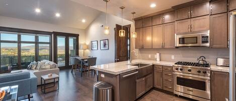 Kitchen with viking appliances