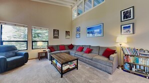 Living Room, Indoors, Room, Furniture, Couch