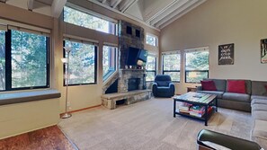 Flooring, Floor, Couch, Furniture, Building