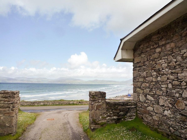 The Lodge Rossbeigh, Sea View Self Catering, Holiday Accommodation in Rossbeigh, County Kerry