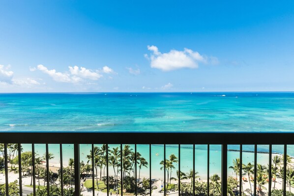 Aston Waikiki Beach Tower 2BOF3