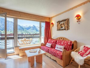 Möbel, Zimmer, Eigentum, Interior Design, Schlafzimmer, Gebäude, Grundeigentum, Fussboden, Wohnzimmer, Tabelle