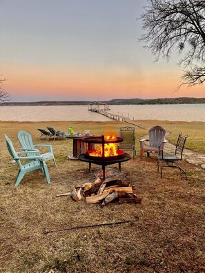 Roast s’mores as the sun goes down 