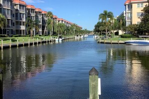 Walk around the canal and enjoy the awesome views.
