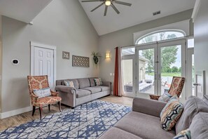 Sitting Area