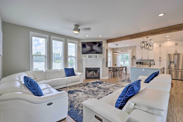 Salt Lake City Vacation Rental | 5BR | 3BA | 3300 Sq Ft | Stairs Only Access