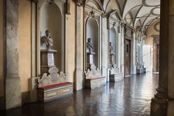 The Elegance of a 16th Century Roman Palace
