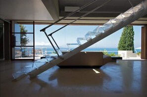 Transparent Stairs, the better to see the Sea