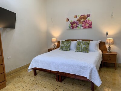 Casa Victoria - At Downtown Just 2 blocks away from de main street!