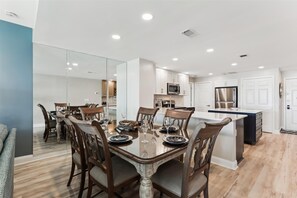 Dining Table with Seating for Six at 1841 Beachside Tennis