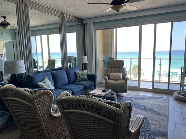 Living Room & Balcony 