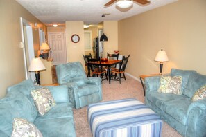 Shipwatch II 302N Living Area