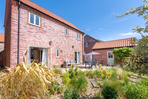 Rear elevation of Samphire House, Bodham