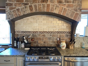 Double Oven & 5 Gas Burners