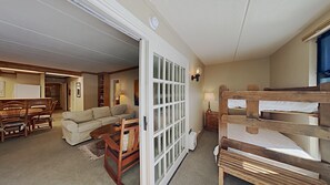 Sunroom with Bunkbeds