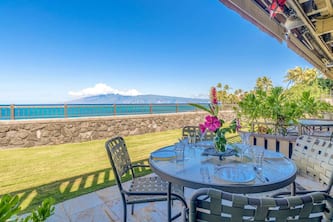 Kahana Sunset A8 - Direct Oceanfront - Two Lanais - Free Fun