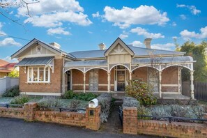 The front of 'Barton' House