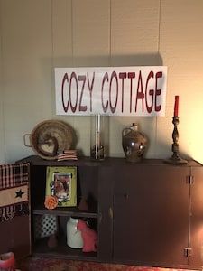 The Cozy Cottage on Main
