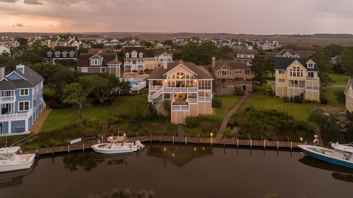 Exquisite Living in Pirate’s Cove