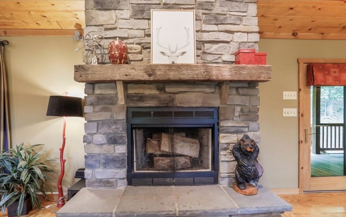 Lost River Luxury Cabin in Wild Wonderful West Virginia-2 hour drive fr DC!