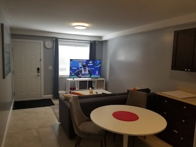 Fraser Heights 3 Br Basement Suite Surrey 