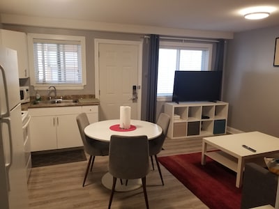 Fraser Heights 3 Br Basement Suite Surrey 