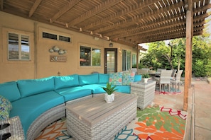 Outdoor Seating Area 