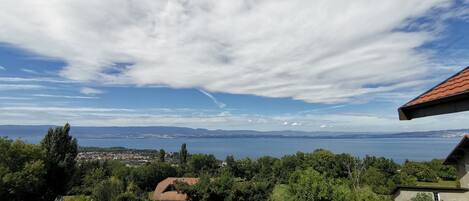 Vue du Lac Léman depuis le balcon