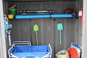 Beach apparatus for you to use