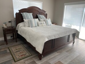 Master Bedroom with King size bed.