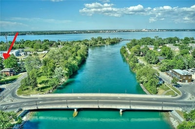 One mile from the Brink of Niagara Falls