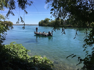 One mile from the Brink of Niagara Falls