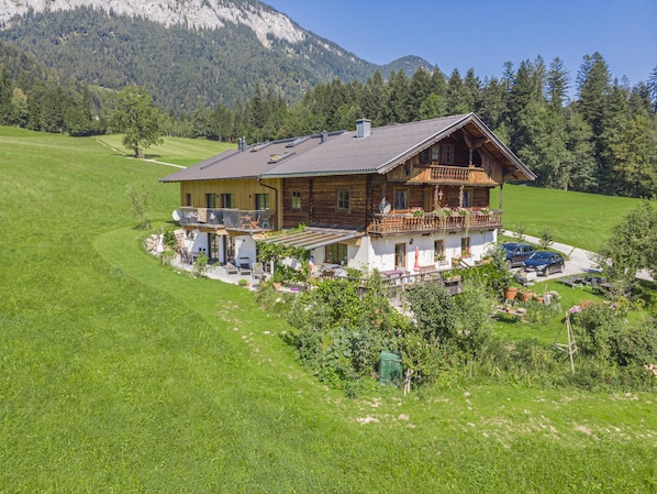 Extérieur maison de vacances [été]