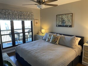Master Bedroom/ king bed
