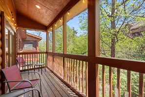 Screened-In Deck