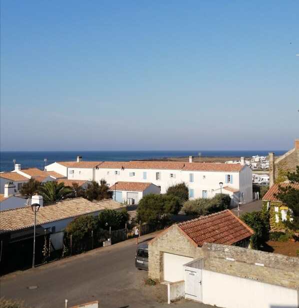 Vue sur la plage ou l’océan