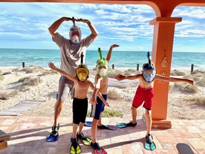 Having a Blast @ La Casa Cortez
Playa Miramar   Rocky Point   Sonora, Mx