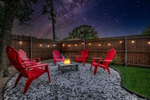 Backyard firepit