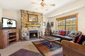 Cozy Living Room with Gas Fireplace, Cable TV/DVD, and Sofa Bed