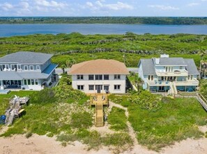  Beautiful views of both the Atlantic Ocean and Intracoastal