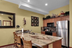 Spacious counter space allows for buffet style entrees to be placed in front of guests.