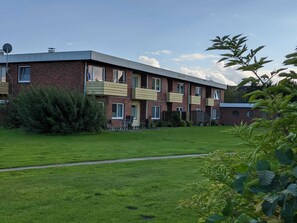 Wohnung mit Balkon im Haus am Strand
