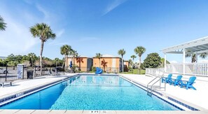 Our community pools are freshly remodeled & ready for you to soak up some sunshine.