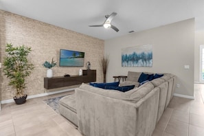 1568 Carey Palm Circle (4).jpg