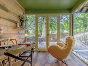 Conservatory | Gadley Cottage - Moore Care Cottages, Buxton
