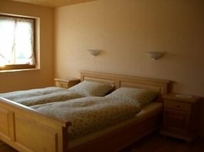 Ferienwohnung Rusticana, 75 qm, 2 Schlafzimmer, max. 4 Personen-Schlafzimmer