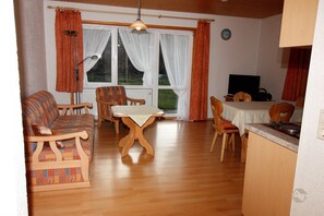 Ferienwohnung, 45qm, 1 Schlafzimmer, max. 2 Personen-Wohnbereich