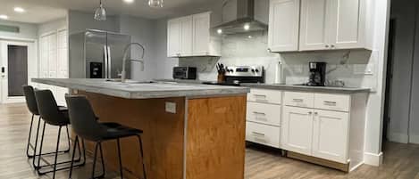 2020 Remodeled Kitchen. 1668 Sq. Ft. Residence