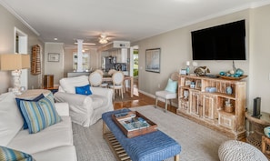 open floor plan for all to enjoy visiting