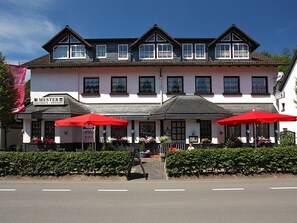 Gasthaus Mester, (Lennestadt), LHS 08461